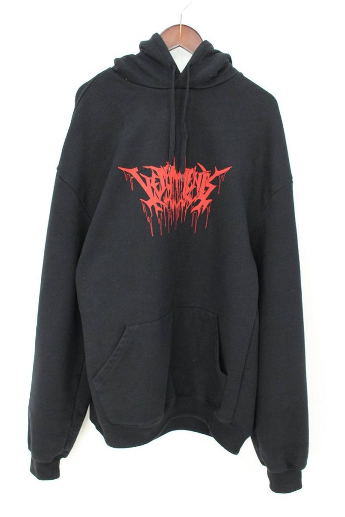 ヴェトモン VETEMENTS Oversized Printed Hoodie メタルロゴオーバーサイズパーカー