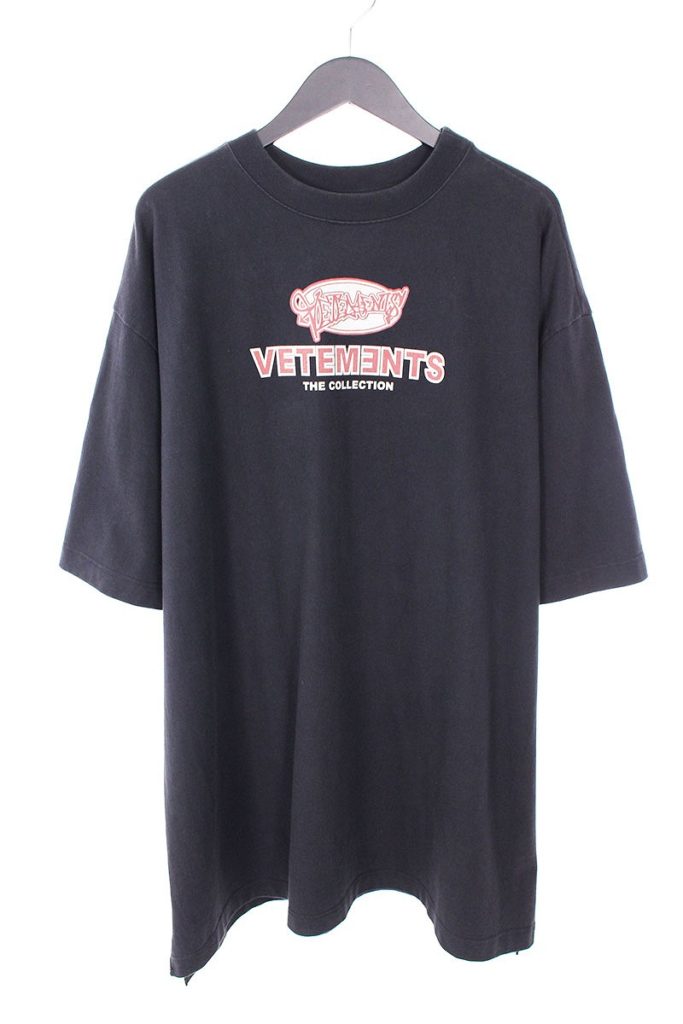 ヴェトモン VETEMENTS OPEN SIDES ロゴプリントサイドスリットTシャツ