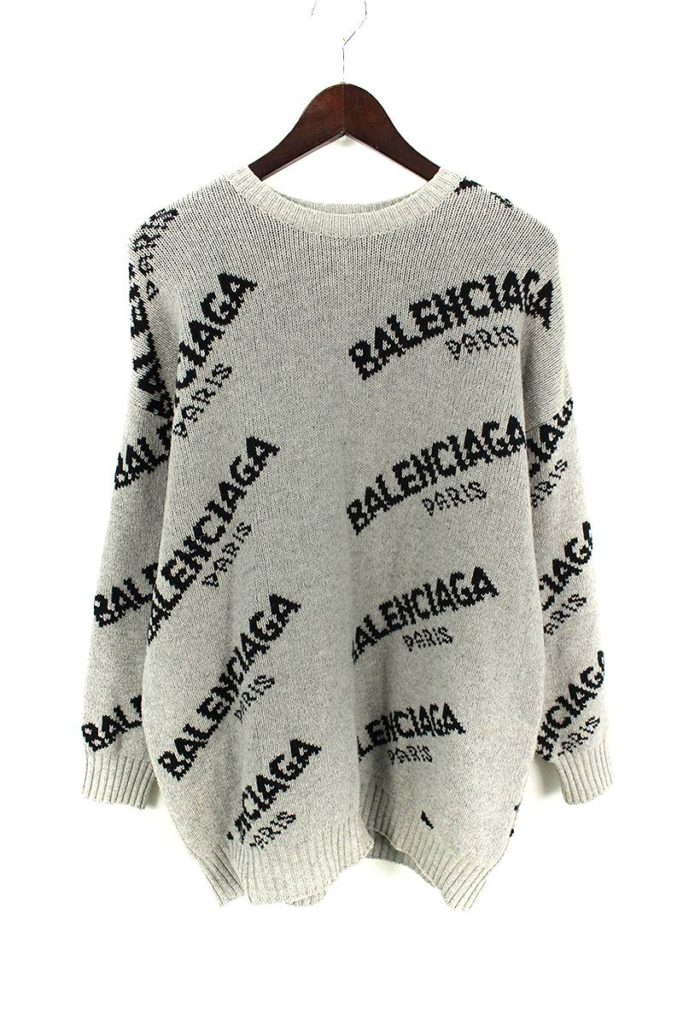 バレンシアガ BALENCIAGA 502572 T1442 ロゴ総柄オーバーサイズニット