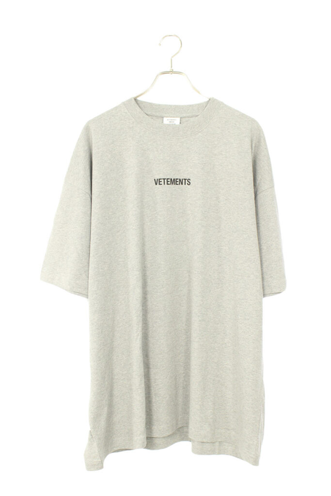 ヴェトモン VETEMENTS UAH20TR611 フロントロゴパッチTシャツ